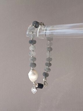 New sterling silver with freshwater pearl and crystal quartz bracelet
